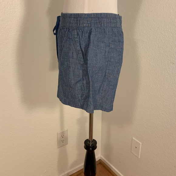 EUC Gap Blue Denim Look Drawstring Shorts - Size Medium - Picture 3 of 6